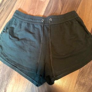H&M basic lounge shorts